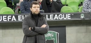 Главного тренера ФК Краснодар в матчах Лиги Чемпионов отправили на трибуну